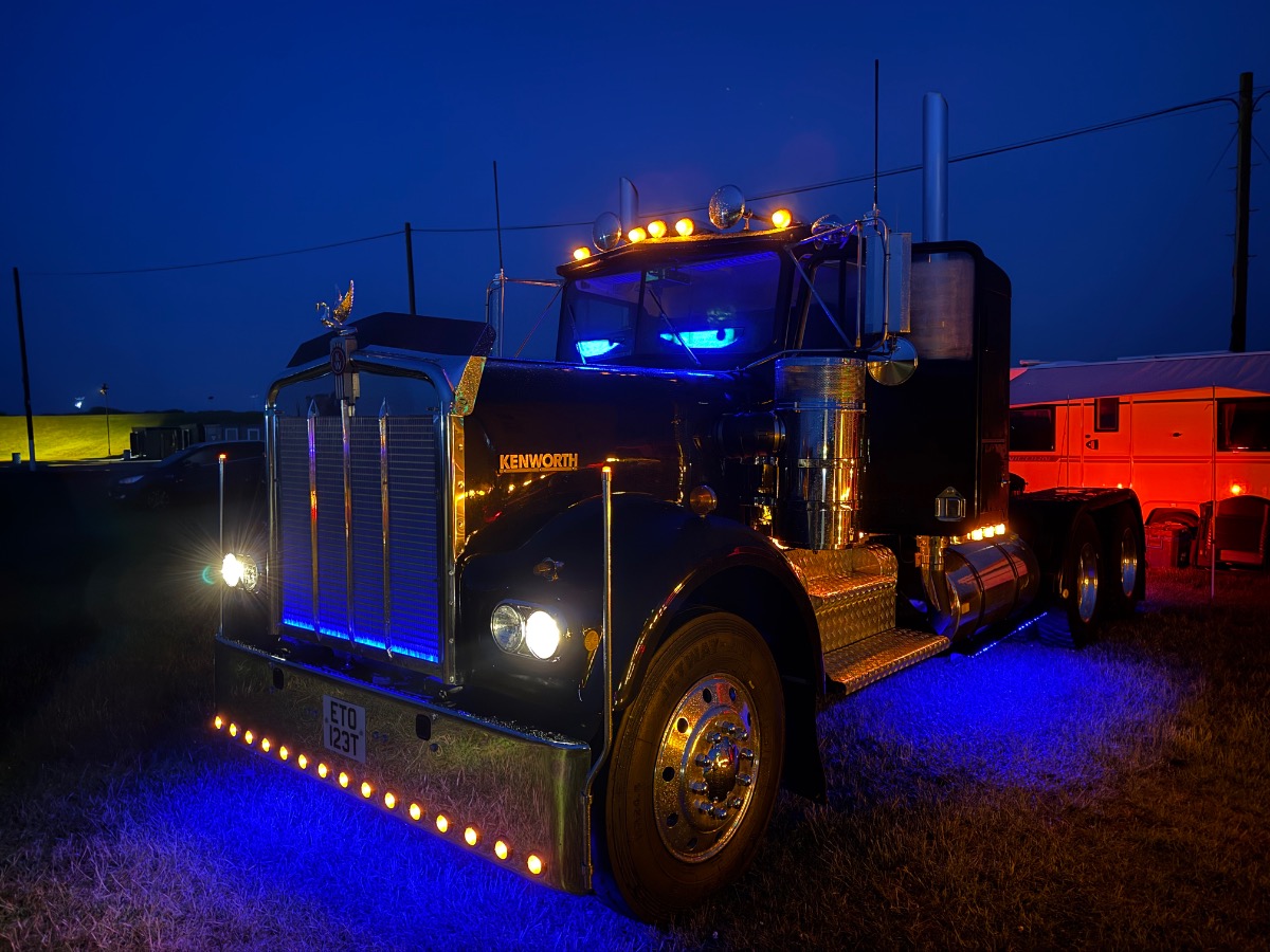 1979 Kenworth W900A Image 4