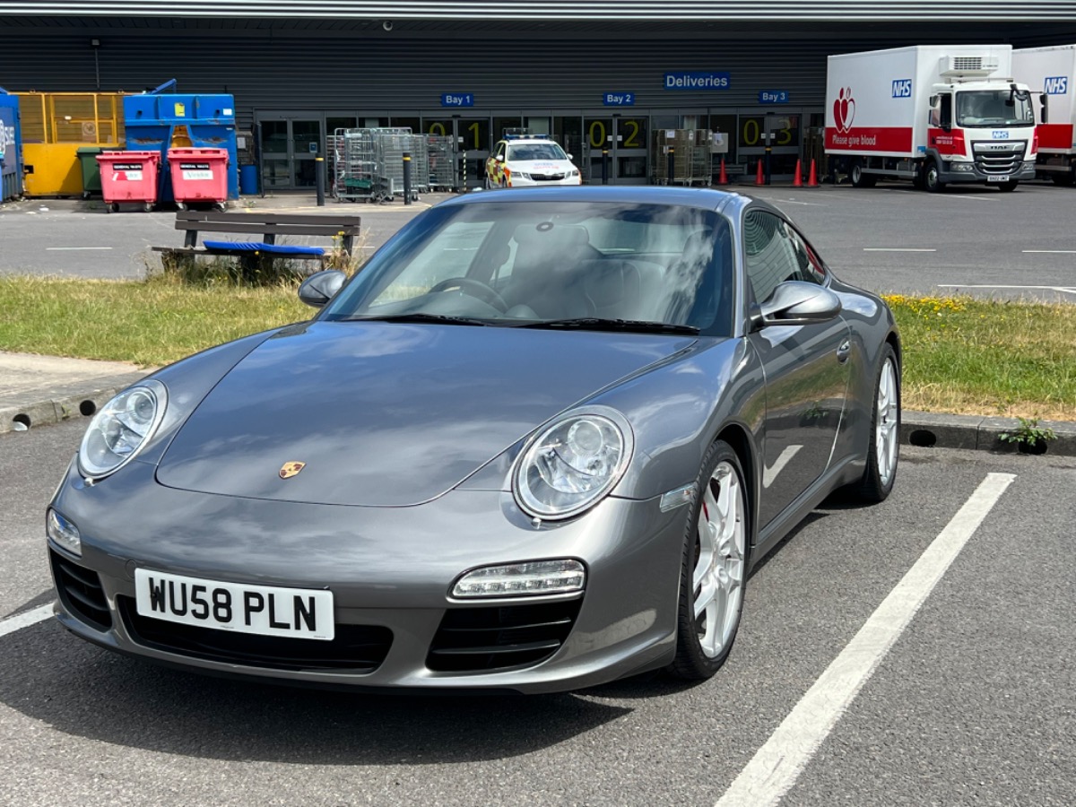2009 Porsche 911 Image 2