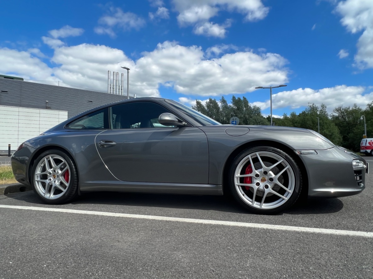 2009 Porsche 911 Image 1