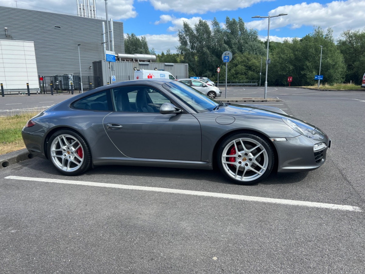 2009 Porsche 911 Image 5