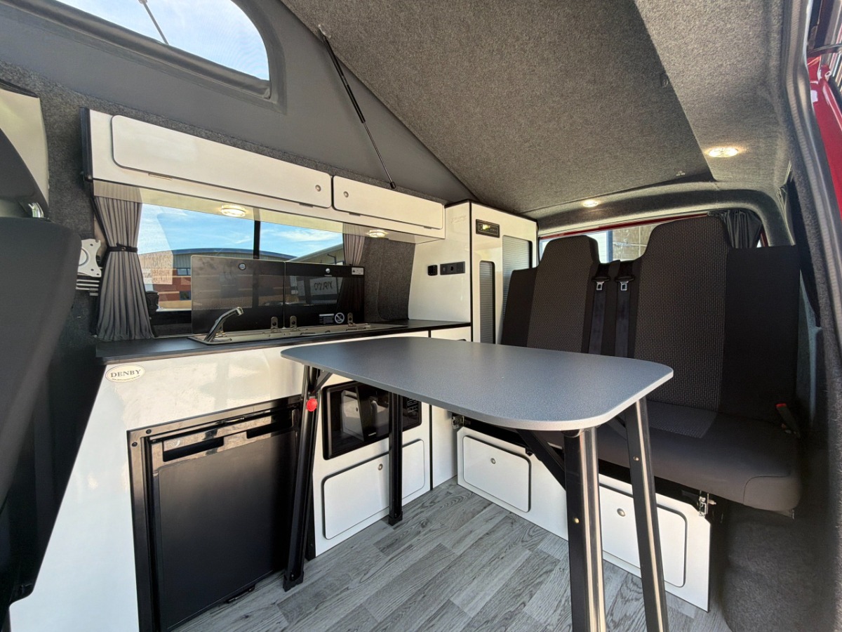 2022 Volkswagen Transporter Image 8