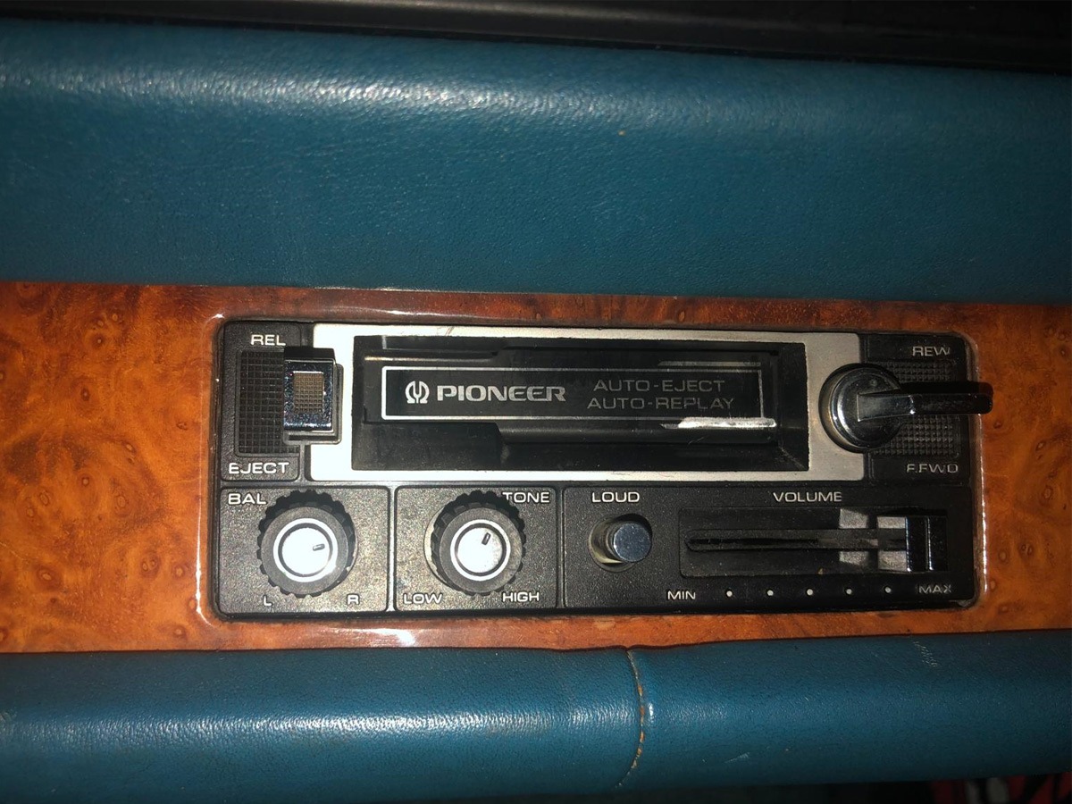 1980 Rolls-Royce Silver Shadow Image 13