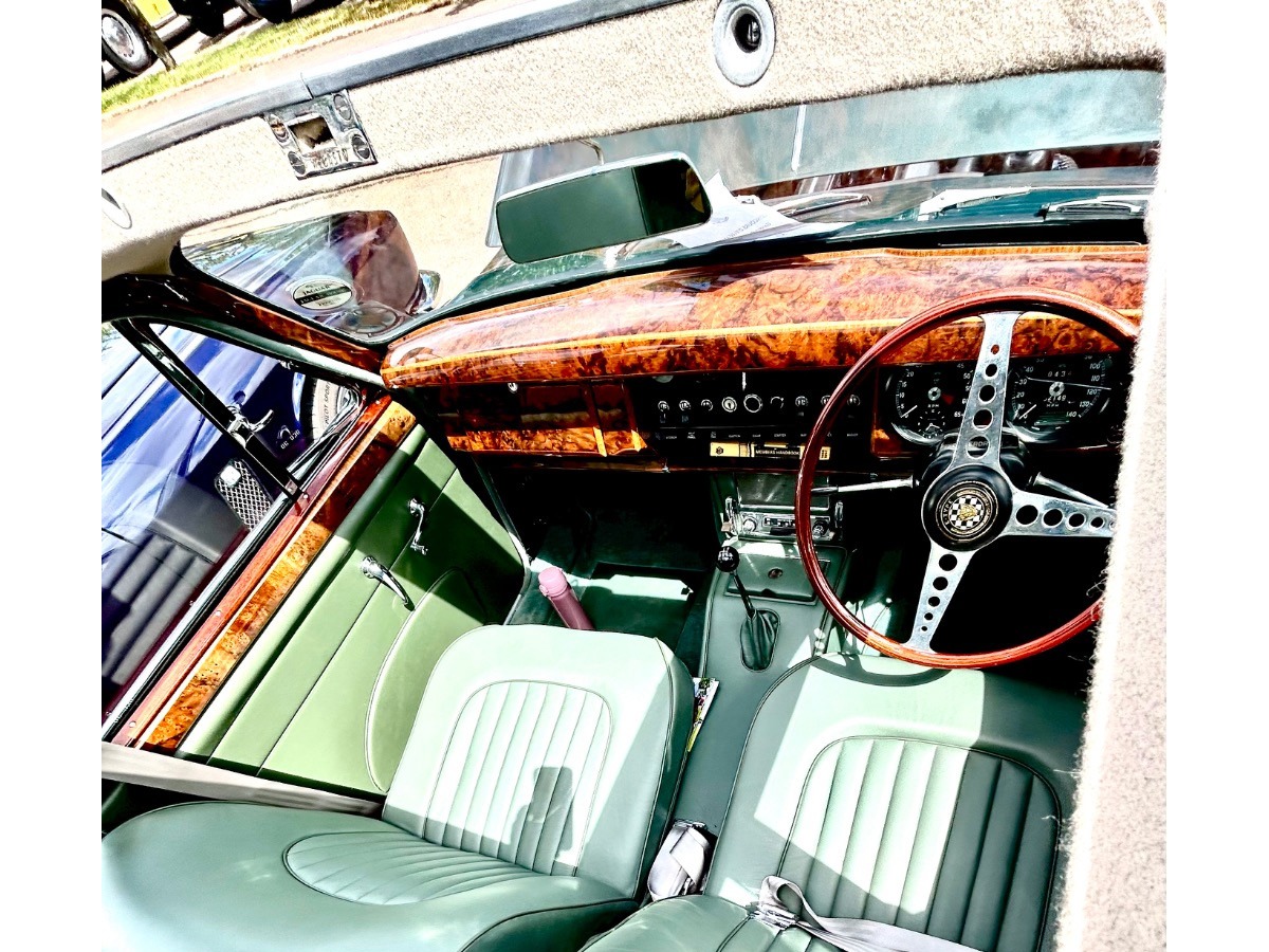 1966 Jaguar MK II Image 3