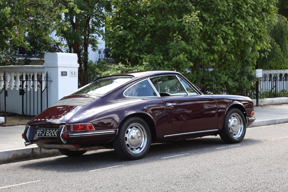 1969 Porsche 911 Image 3