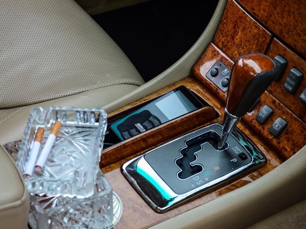 2005 Lexus LS430 Image 8