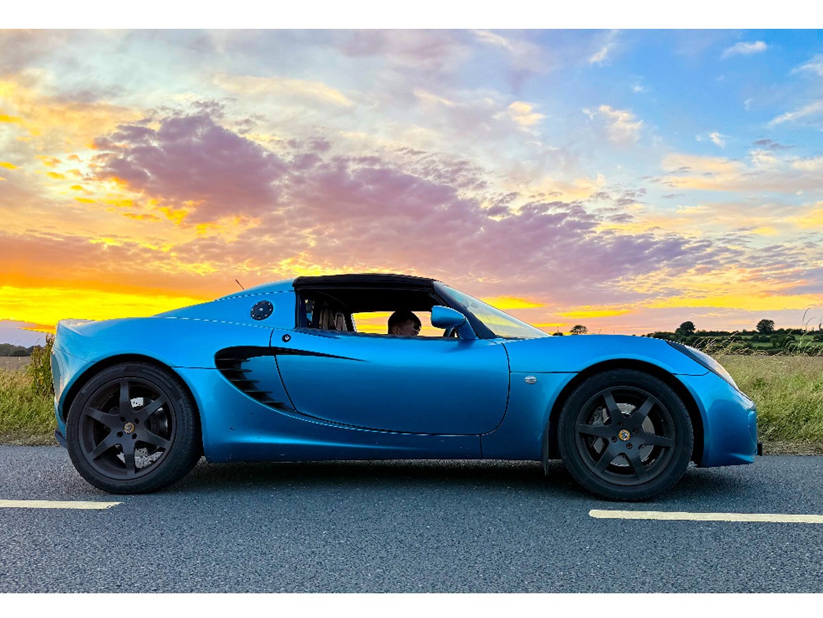 2002 Lotus Elise Image 1