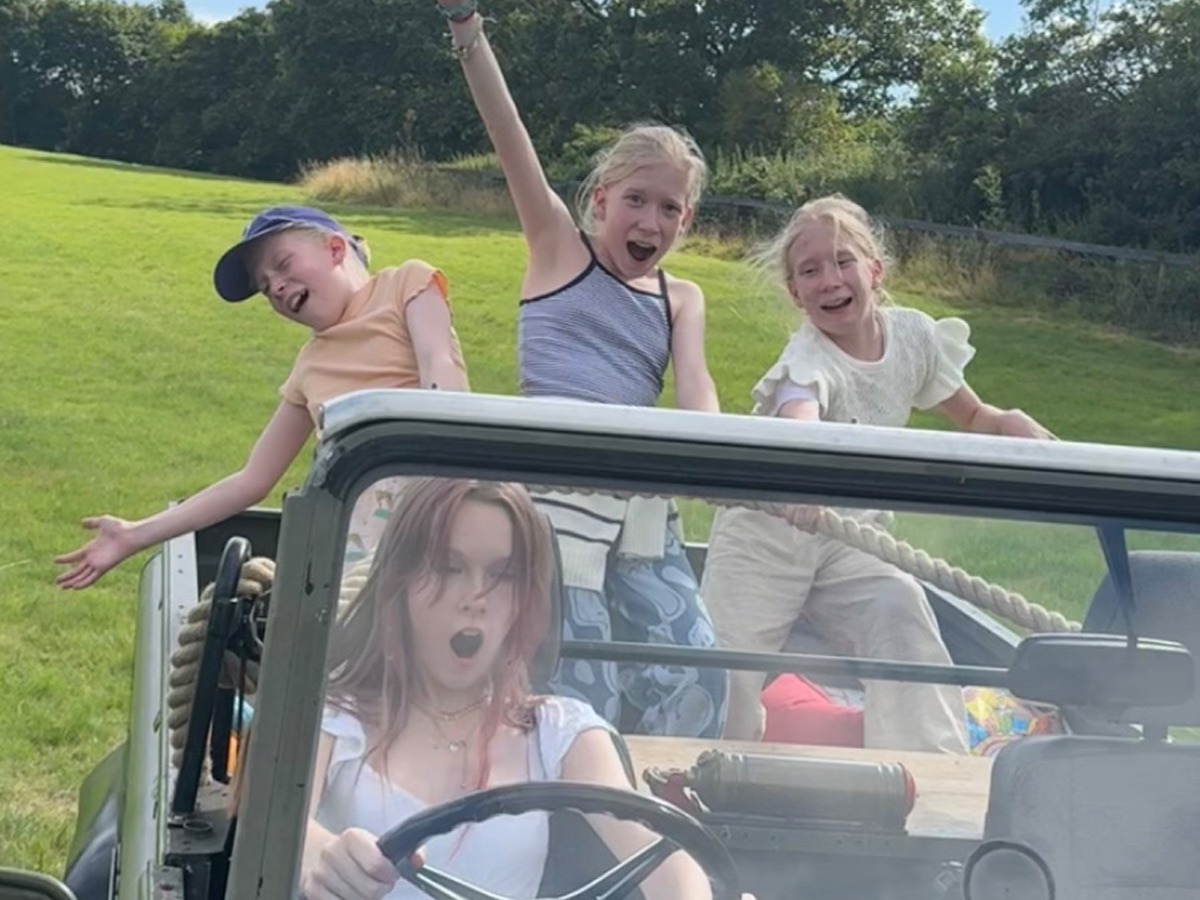 1986 Land Rover Defender 110 Image 13