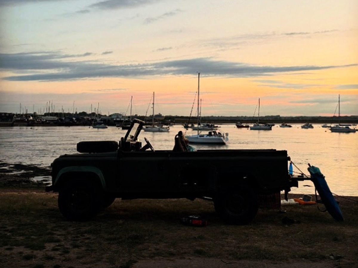 1986 Land Rover Defender 110 Image 14