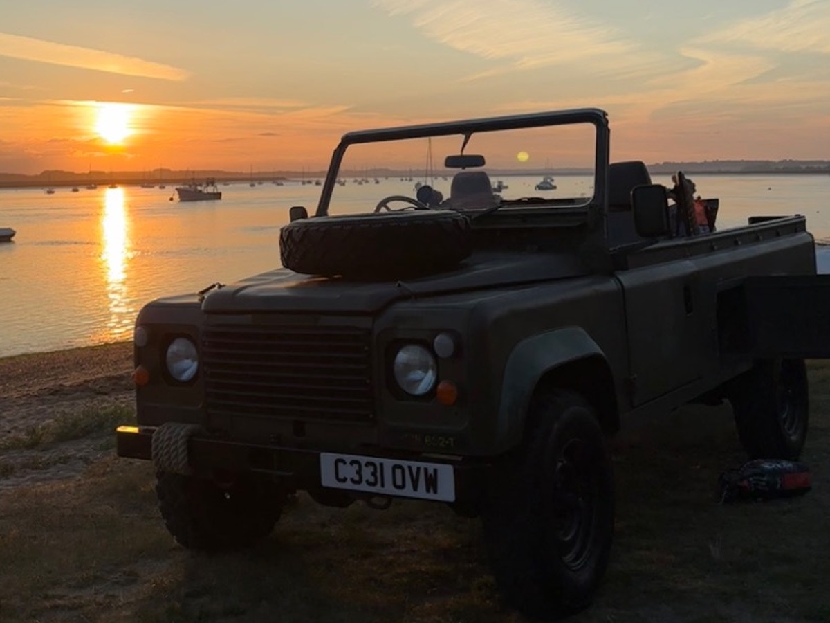 1986 Land Rover Defender 110 Image 15