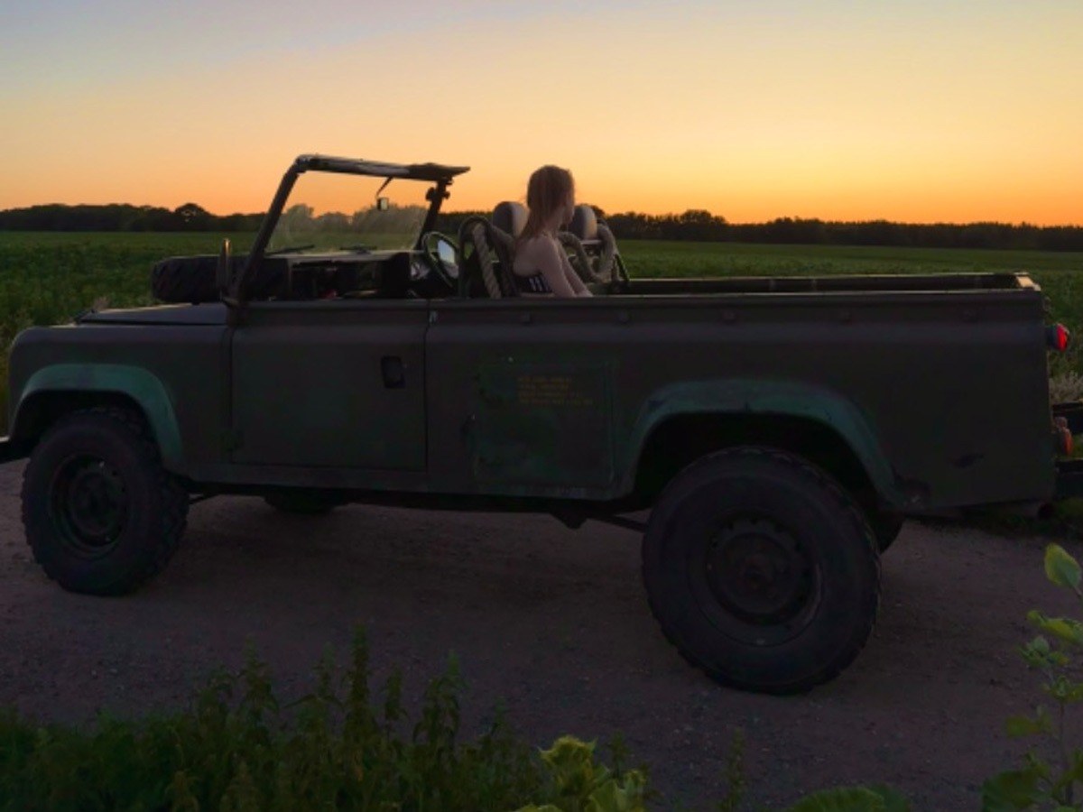 1986 Land Rover Defender 110 Image 5