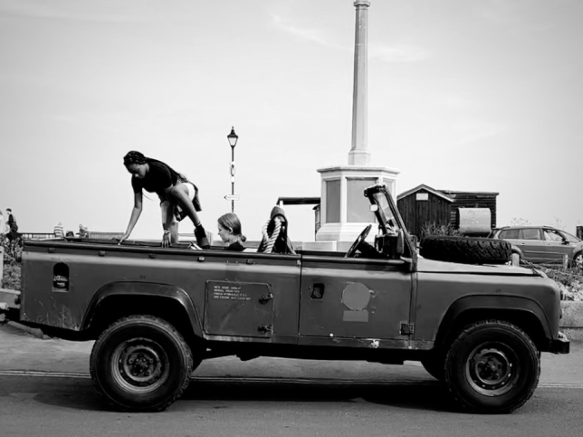 1986 Land Rover Defender 110 Image 10