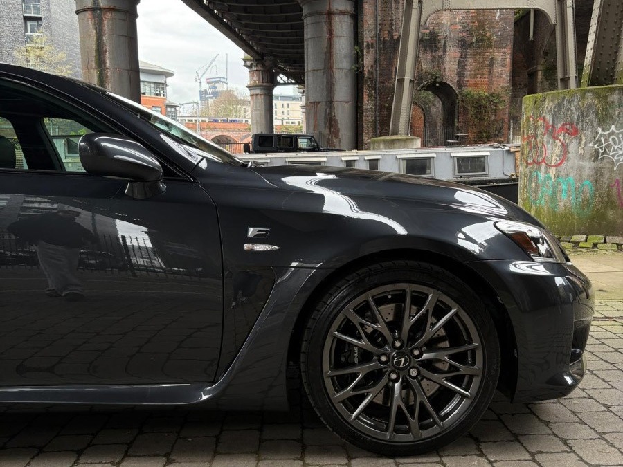 2011 Lexus IS-F Image 10