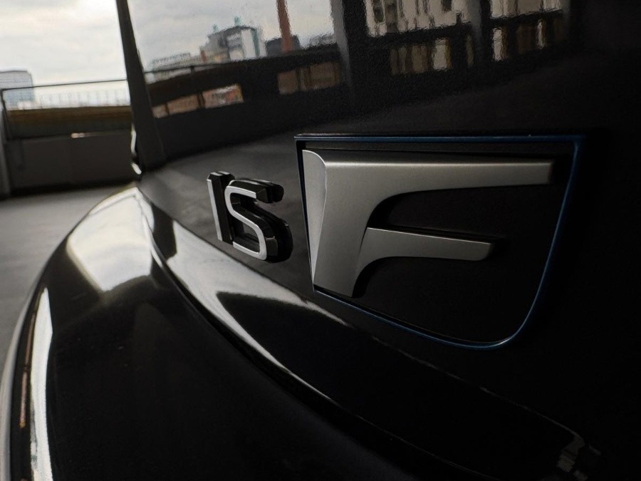 2011 Lexus IS-F Image 4