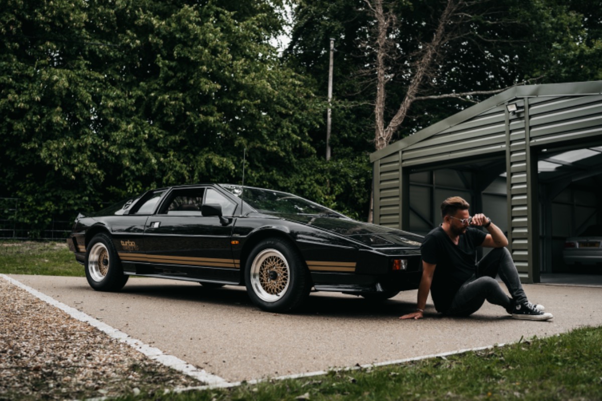 1984 Lotus Esprit Turbo Image 2