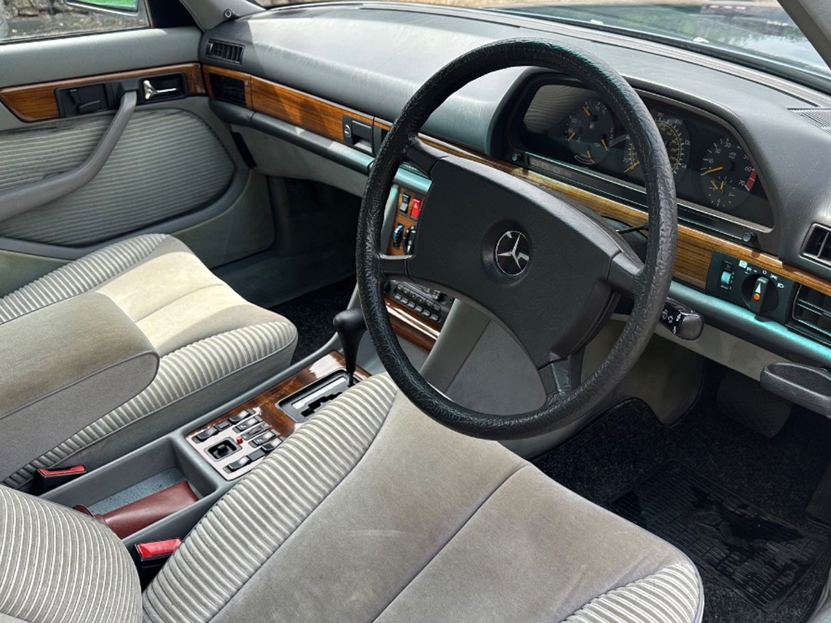 1982 Mercedes-Benz 500SEL Image 13