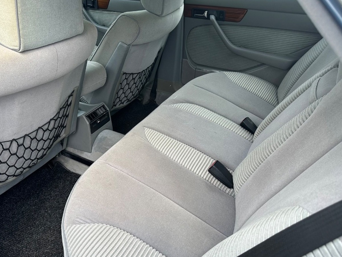 1982 Mercedes-Benz 500SEL Image 9