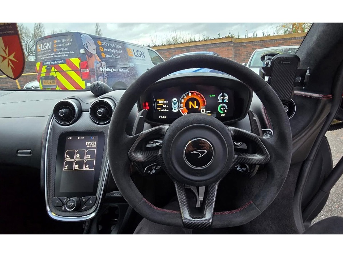 2017 McLaren 570GT Image 16