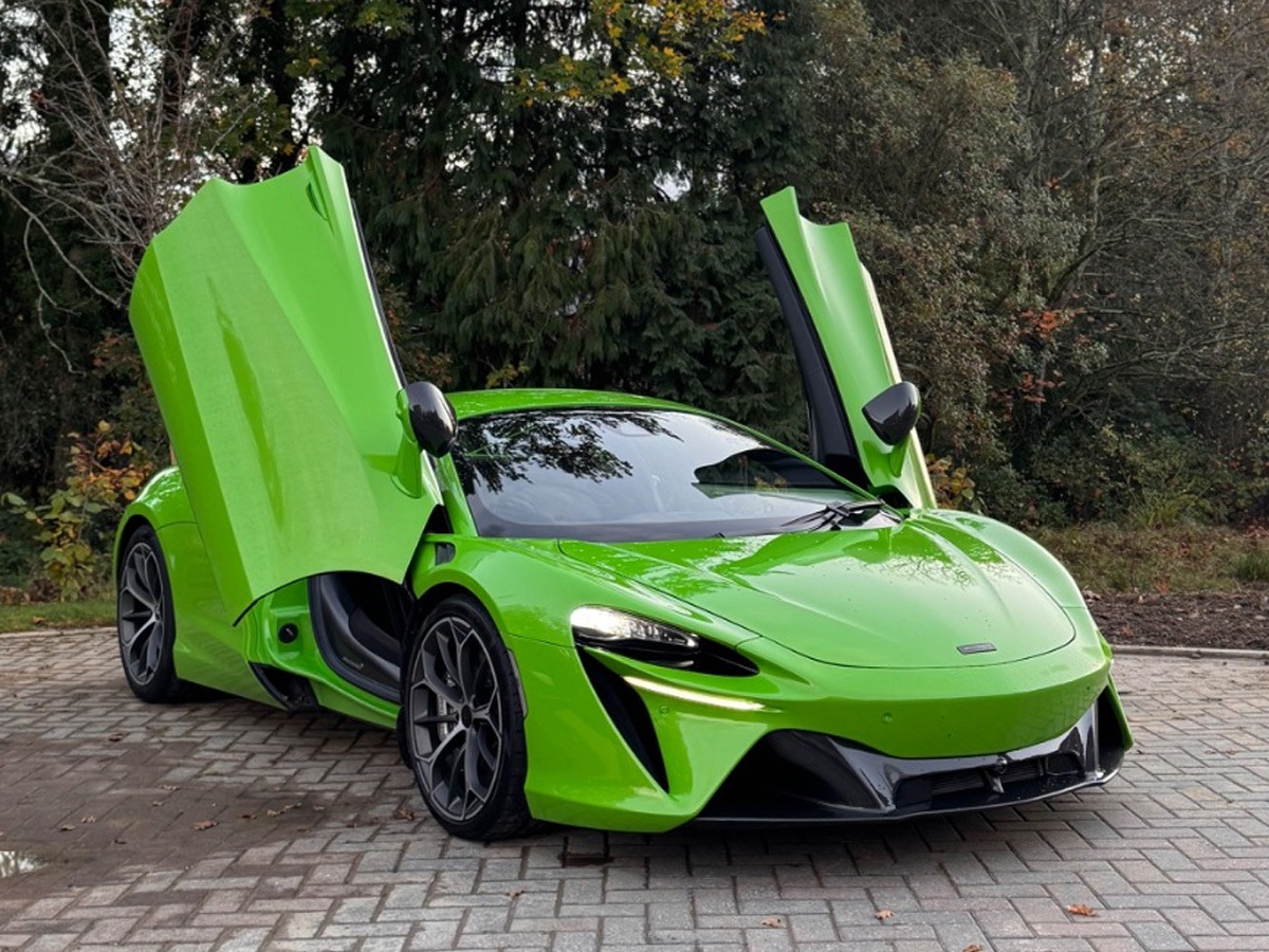 2024 McLaren Other Image 2