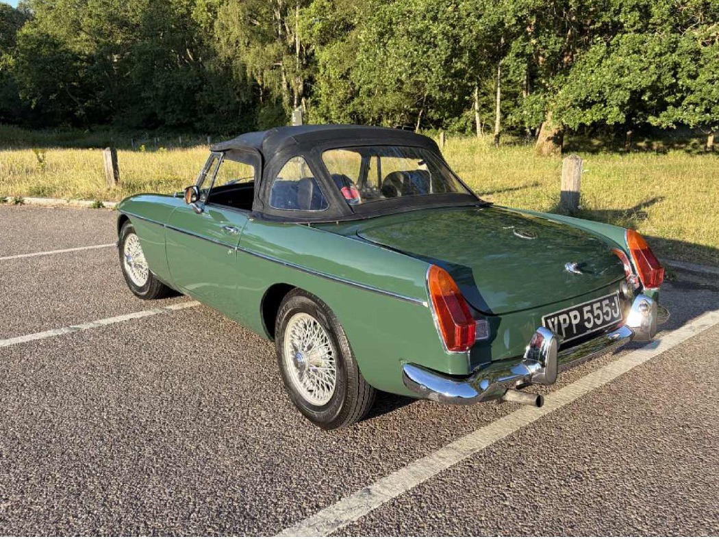 1971 MG MGB Image 7