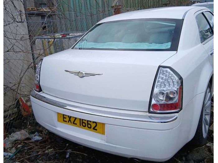 2007 Chrysler 300C Image 4