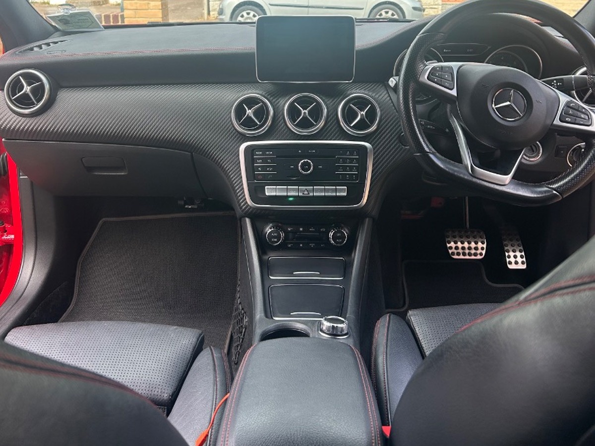 2016 Mercedes-Benz 220 Image 6