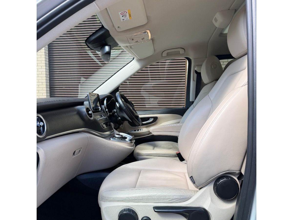 2019 Mercedes-Benz V-Class Image 2