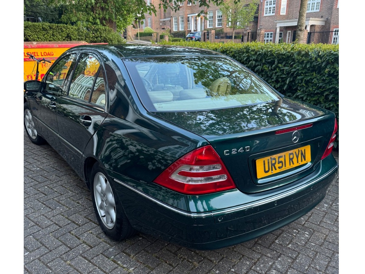 2002 Mercedes-Benz 240 Image 2