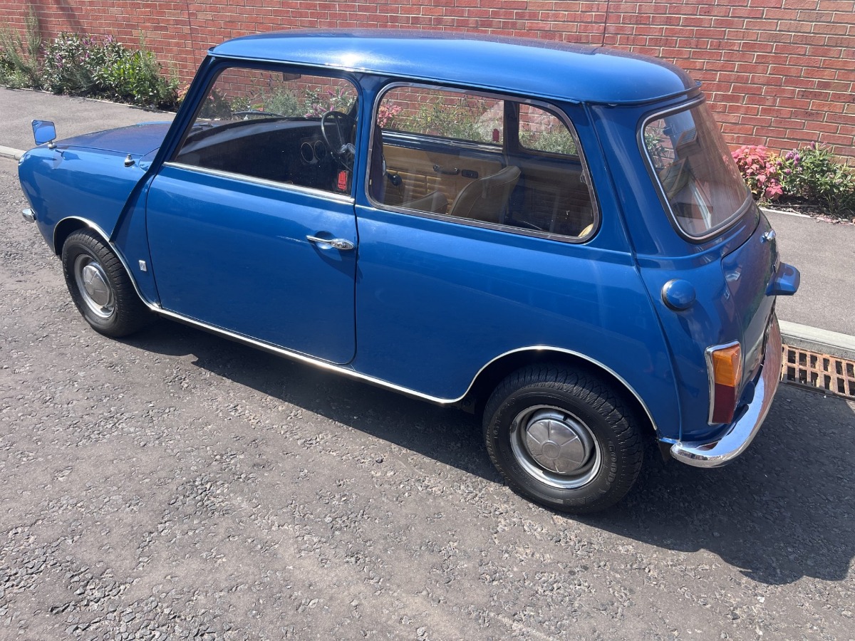1973 Morris Mini Image 1