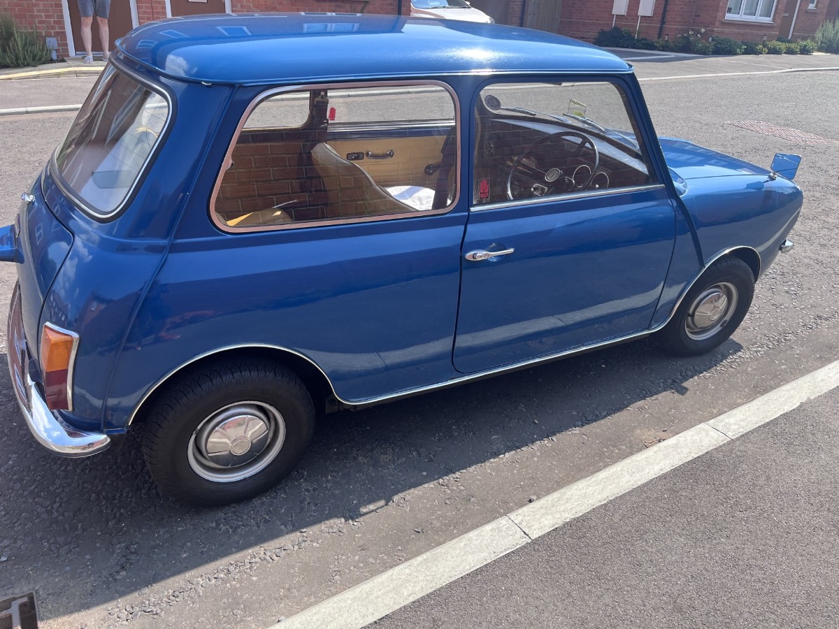 1973 Morris Mini Image 2