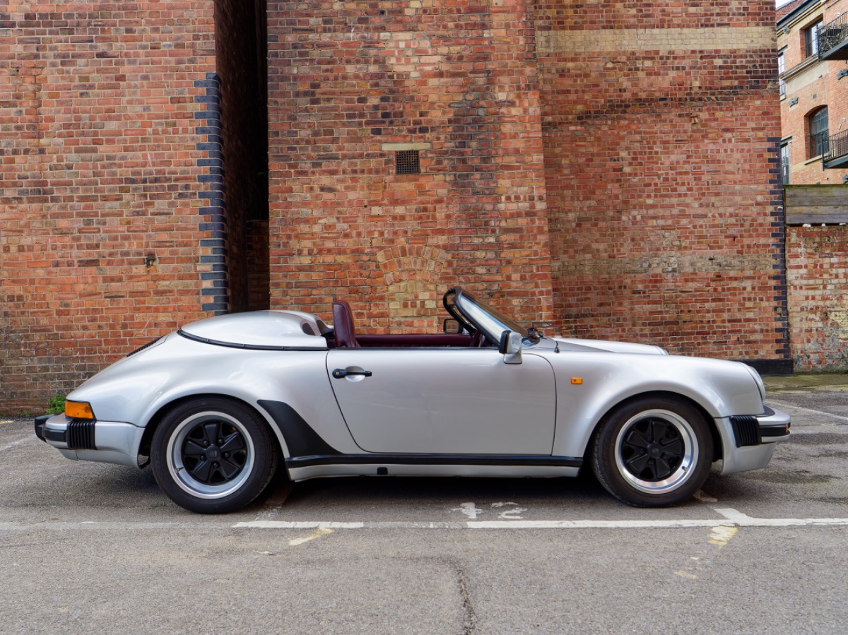 1989 Porsche 911 Image 3