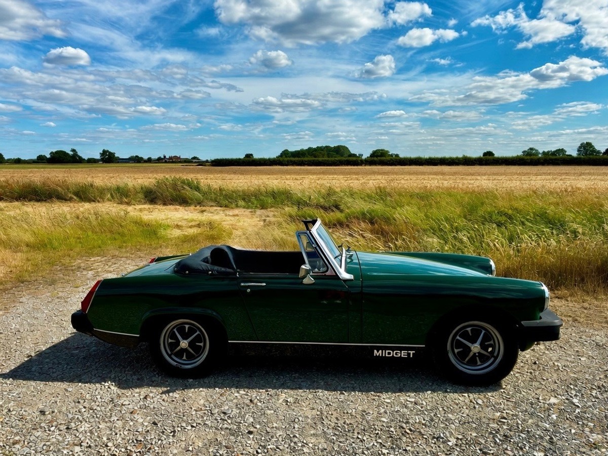 1976 MG Midget Image 2