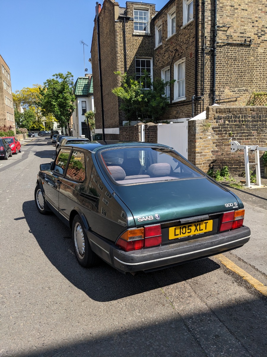 1993 Saab 900 Image 3