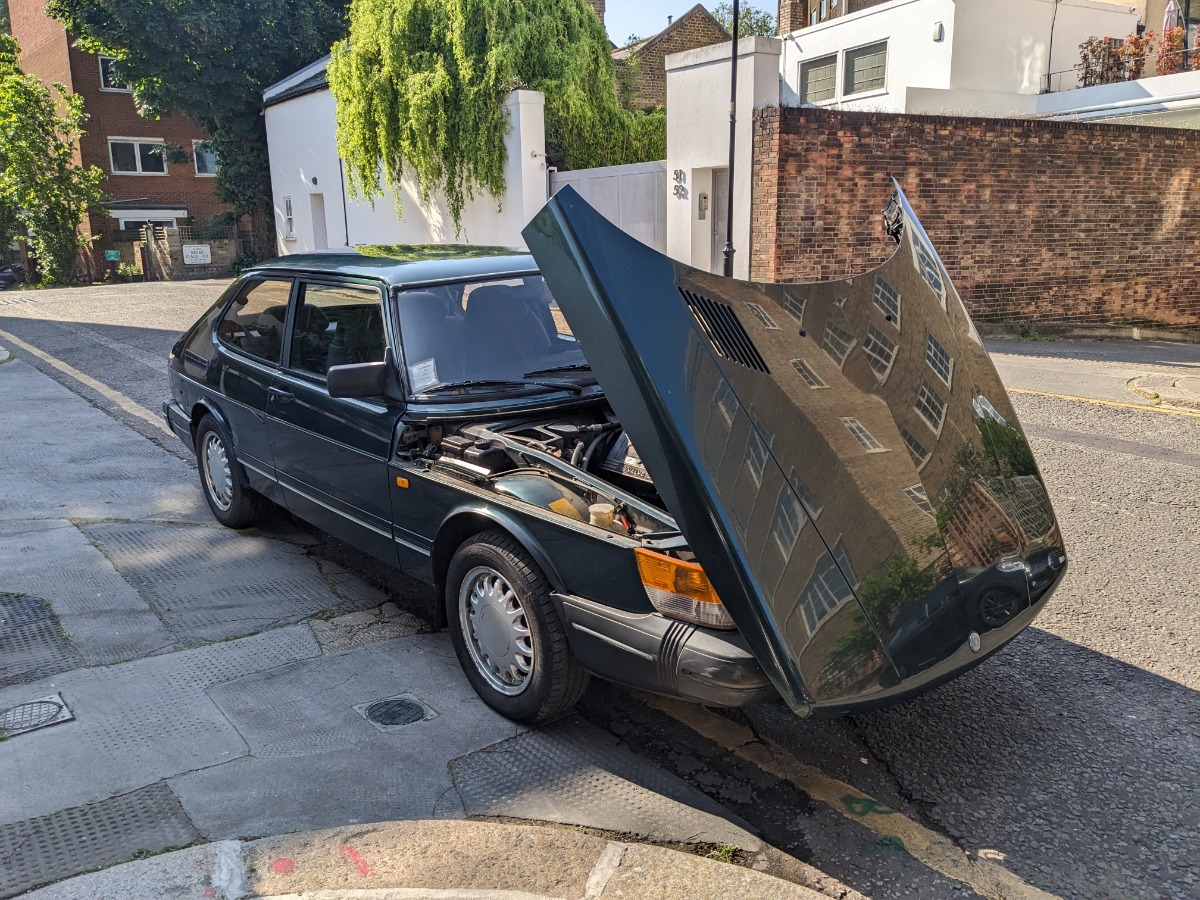 1993 Saab 900 Image 6