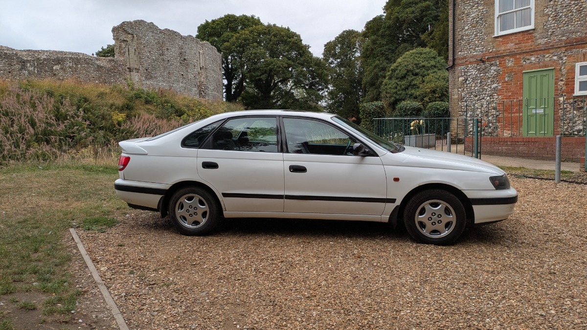 1994 Toyota Carina Image 2