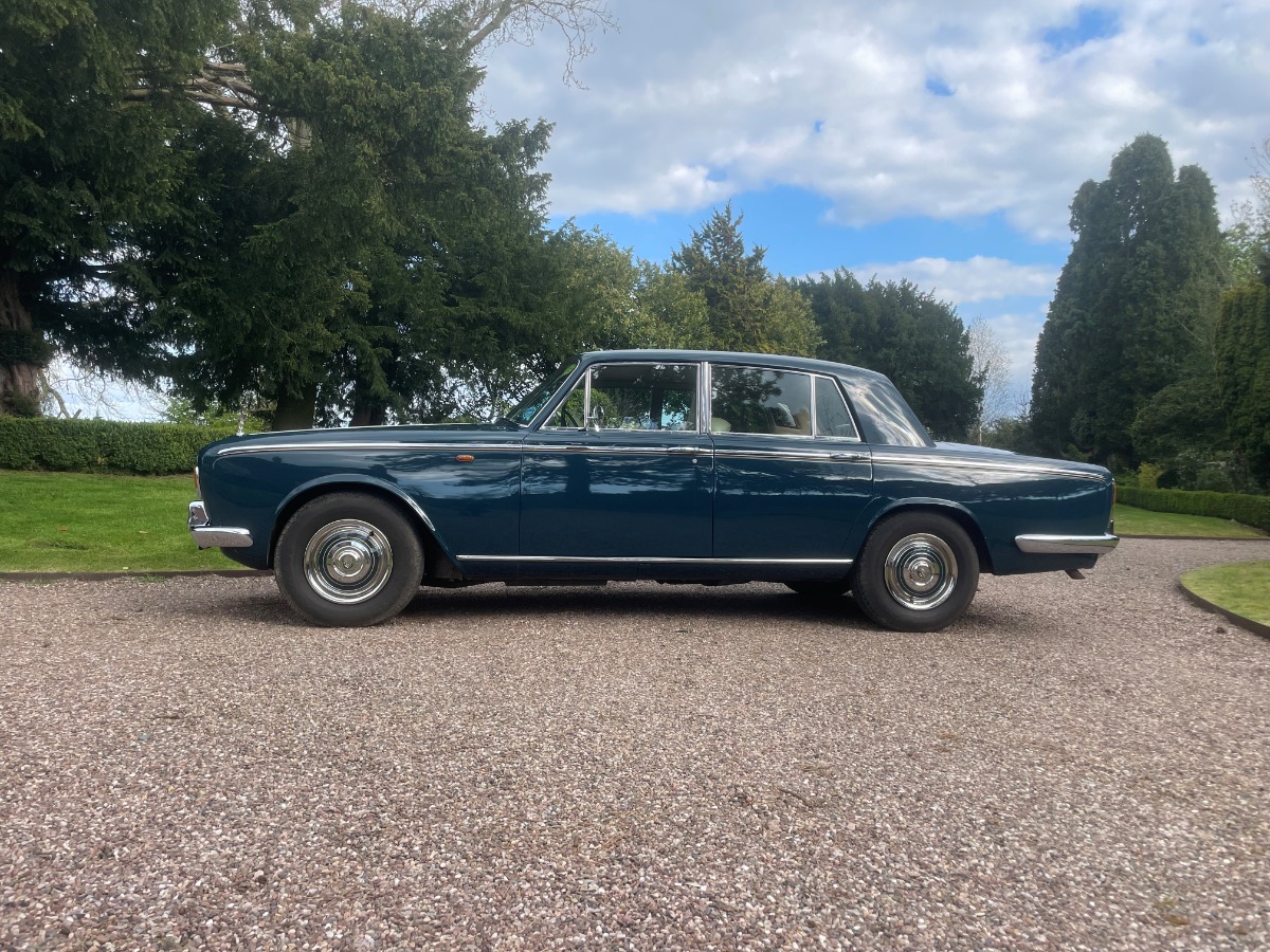 1969 Rolls-Royce Silver Shadow Image 2