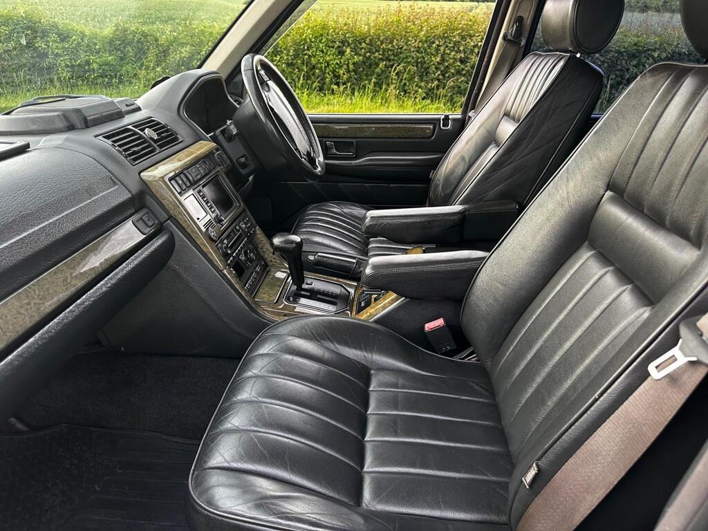 2002 Land Rover Range Rover Image 9