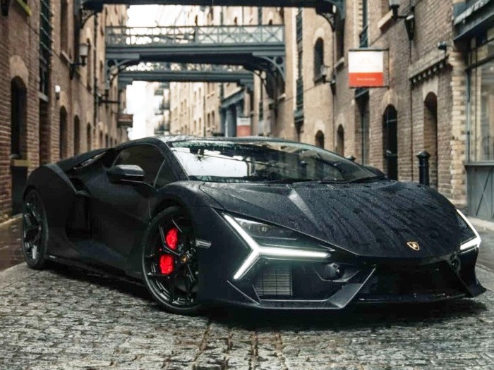 2024 Lamborghini Other Image 1