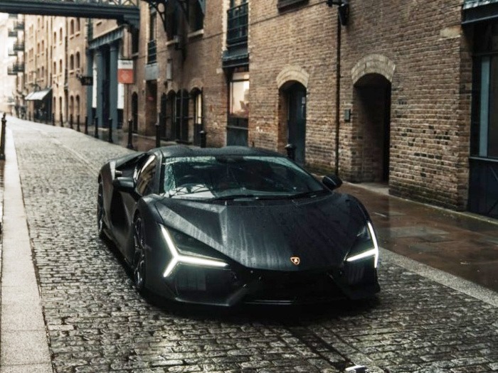 2024 Lamborghini Other Image 3