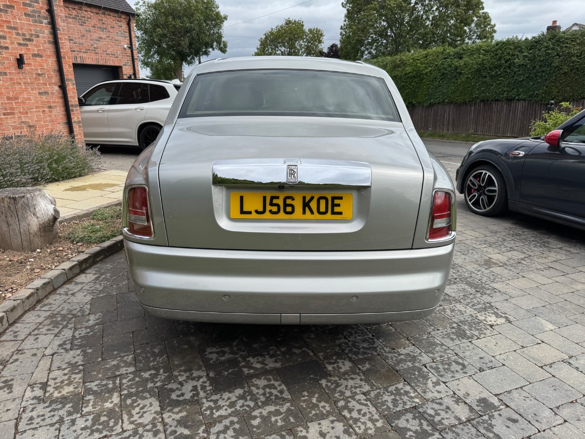 2007 Rolls-Royce Phantom Image 6
