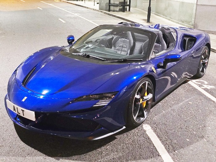 2022 Ferrari SF90 Image 5