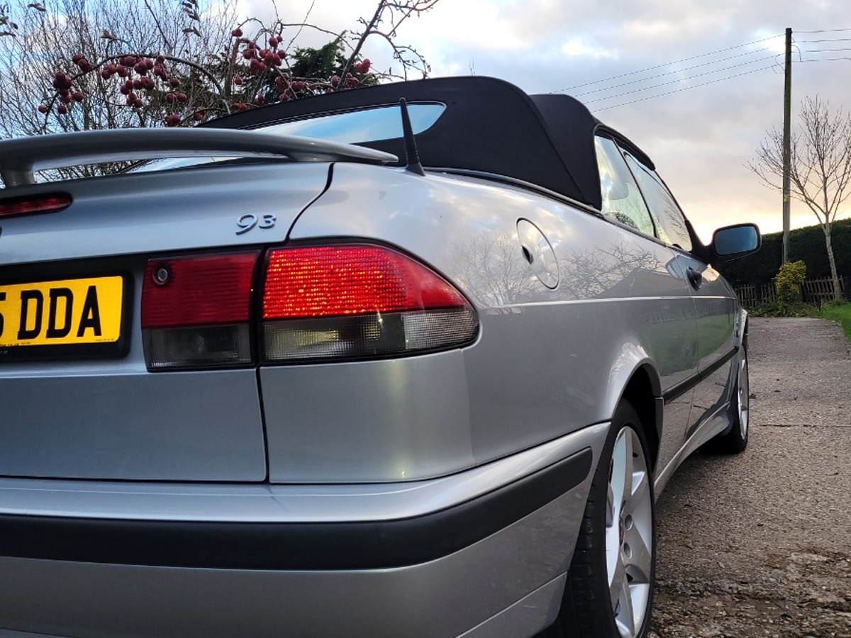2001 Saab 9-3 Image 11