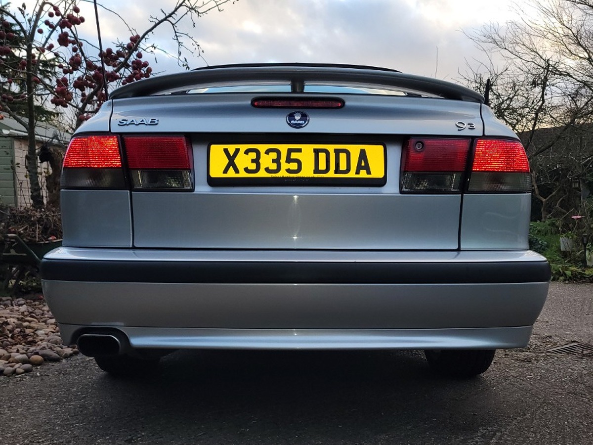 2001 Saab 9-3 Image 12