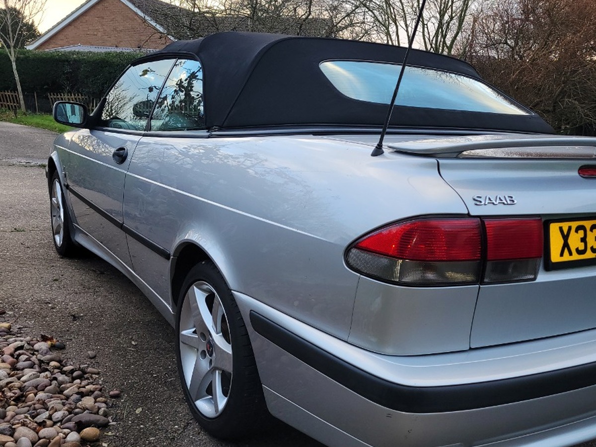 2001 Saab 9-3 Image 13