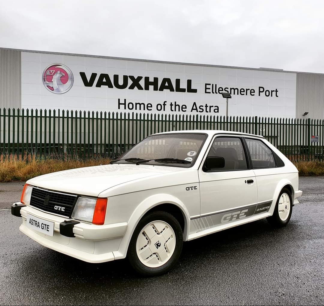1984 Vauxhall Astra Image 1