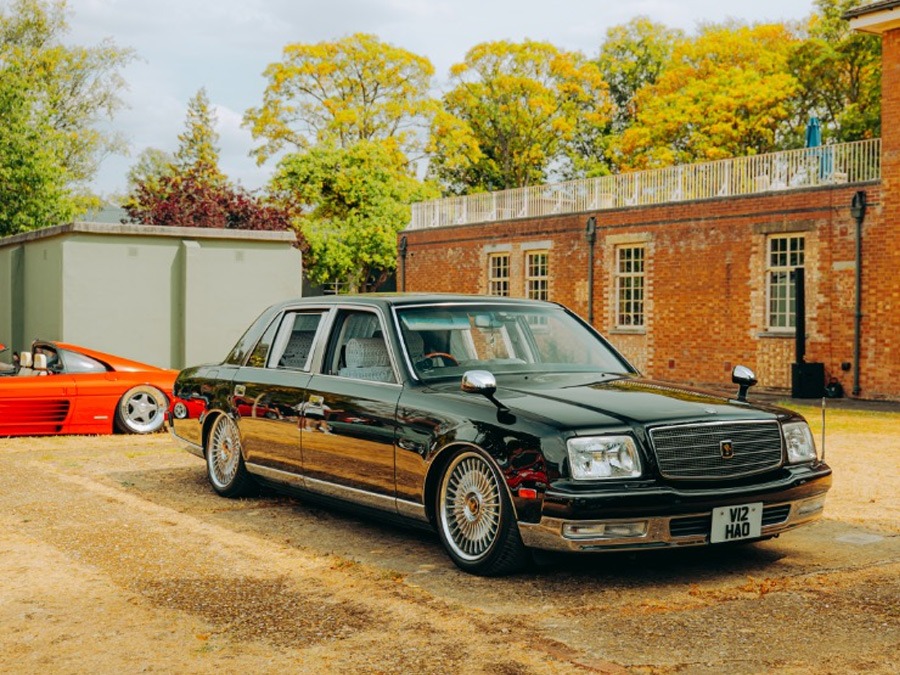 2013 Toyota Century Image 13
