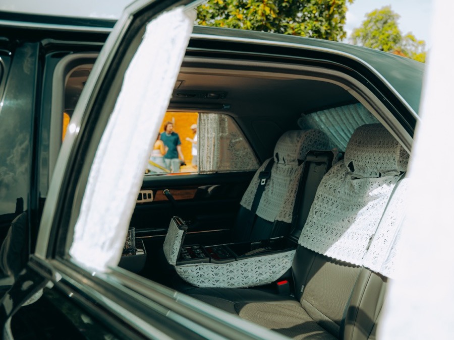 2013 Toyota Century Image 6