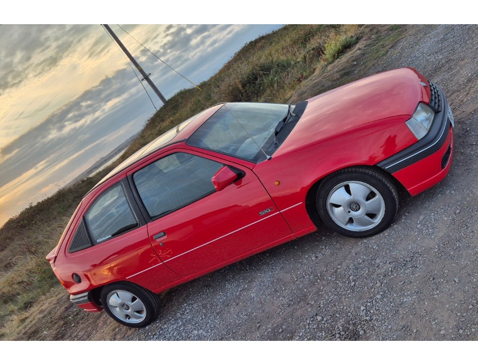 1990 Vauxhall Astra Image 3