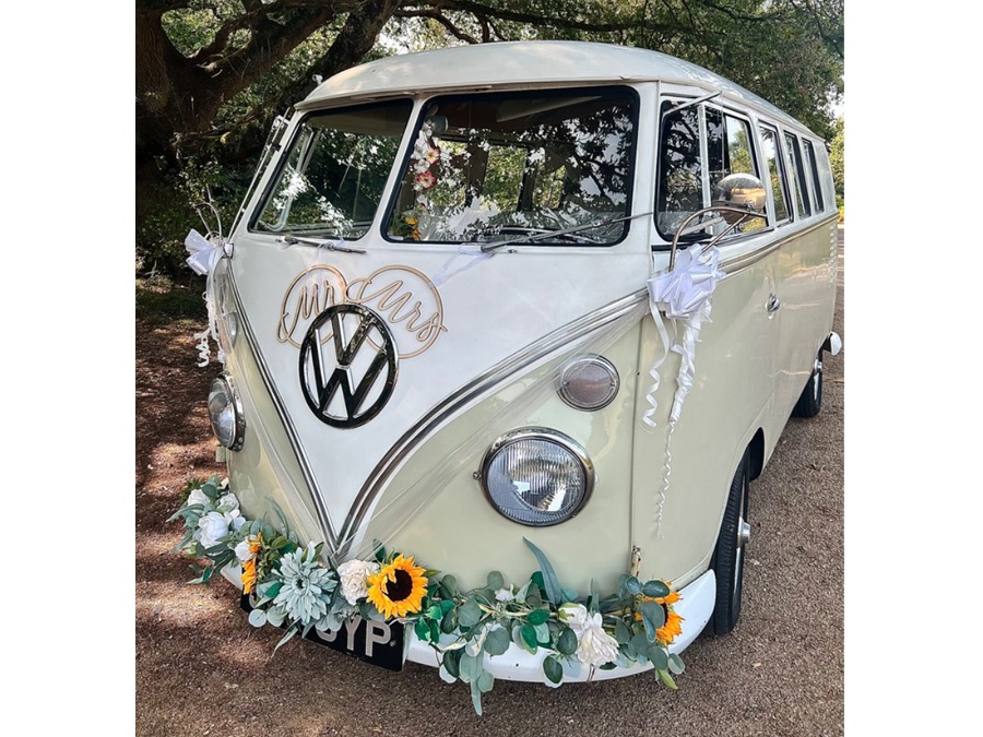 1962 Volkswagen T2 Camper Van / Bus Image 1