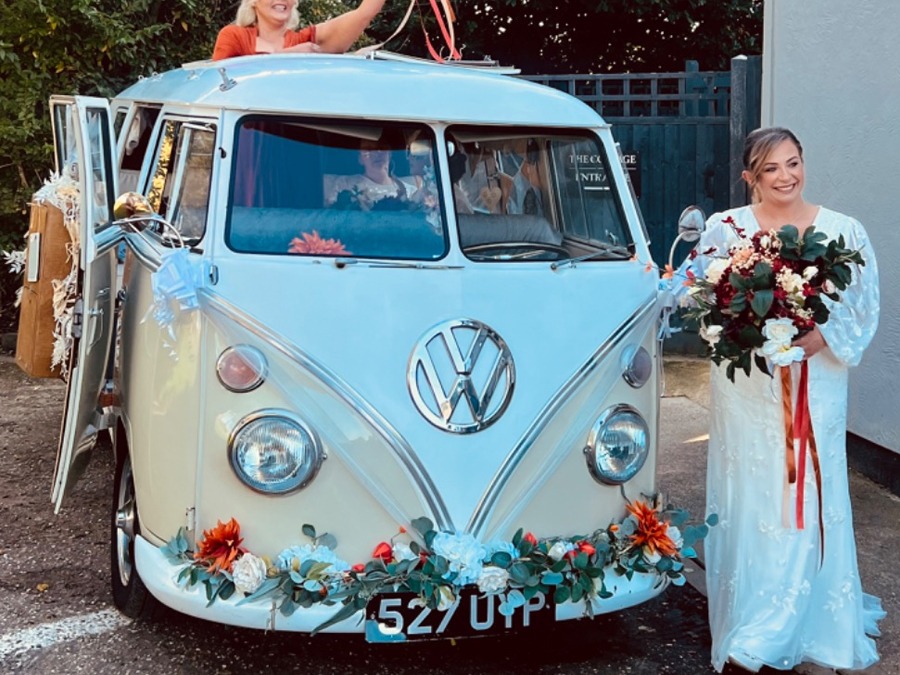 1962 Volkswagen T2 Camper Van / Bus Image 2