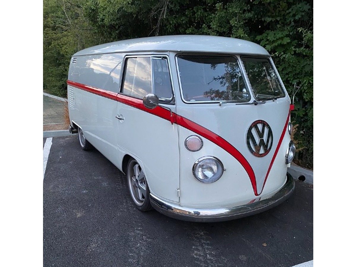 1964 Volkswagen T2 Camper Van / Bus Image 2
